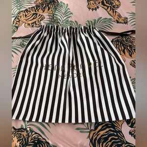 Henri Bendel Dust bag 17x15